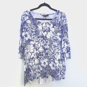 🔥2/$40🔥 TopShop Tall Quarter Sleeve Floral Print Blue & White Tunic